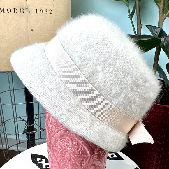 Vintage 🌸 Kangol Angora Creamy Women’s Hat - Picture 1 of 6